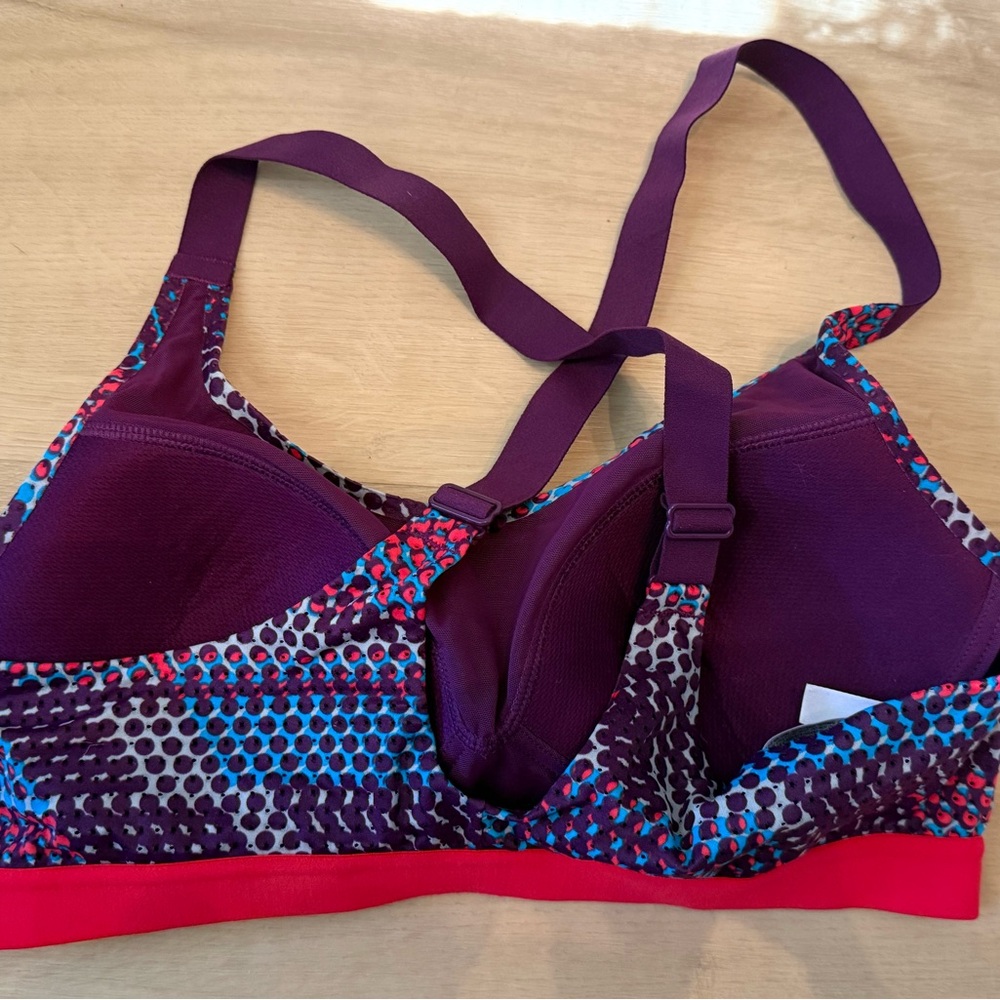 Colorful Patterned Sports Bra - Picture 2 of 3